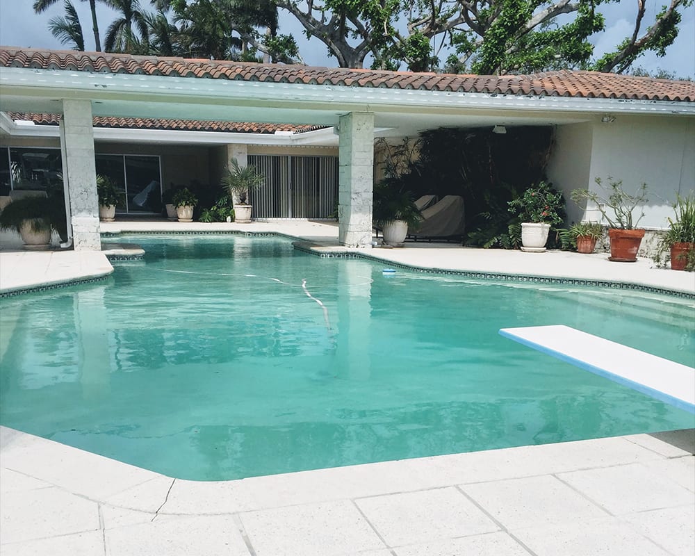 Pool service in Tamiami, Miami